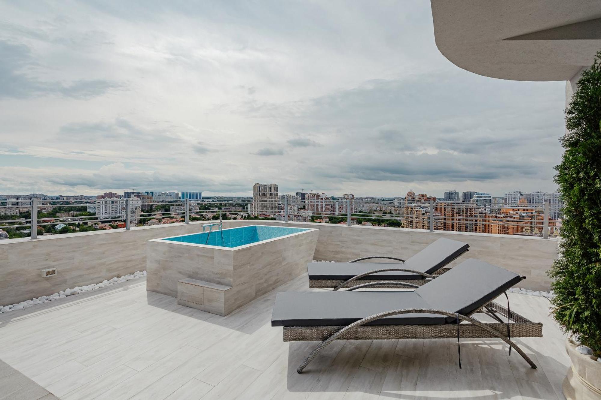 Plaza Arcadia Apartments Odessa Zimmer foto