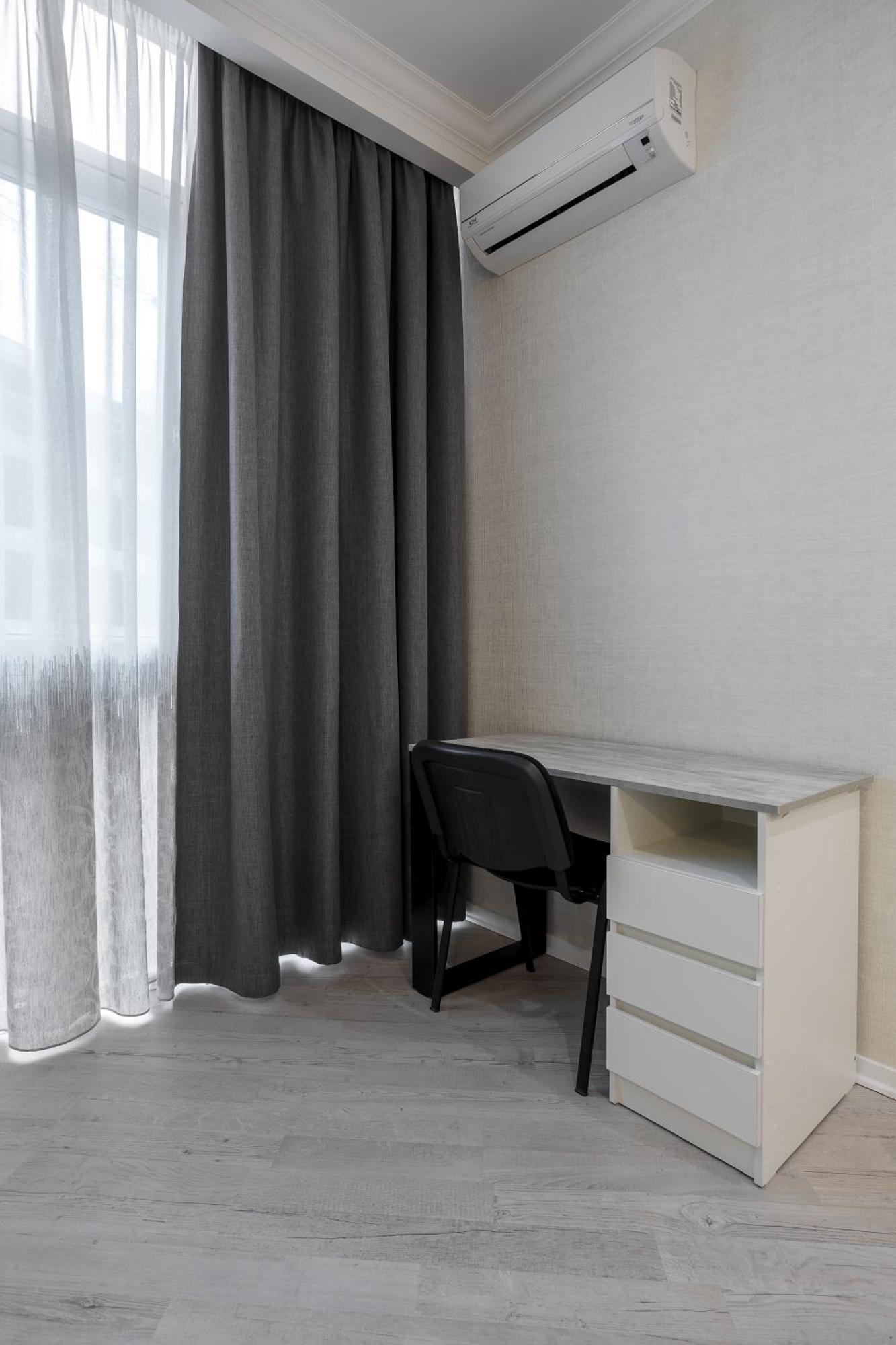 Plaza Arcadia Apartments Odessa Zimmer foto